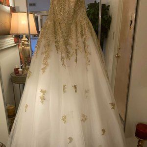 SHERRI HILL NEVER WORN DRESS WITH TAG